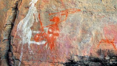 Aboriginal art showing a kangaroo drawn in white onto a rock